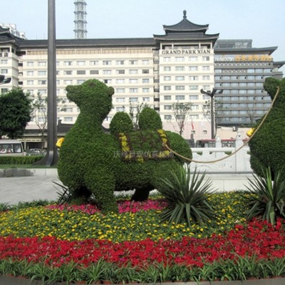 Small made in China simulation green plant durable large iron wire frame artificial garden animal grass sculpture